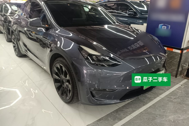 Tesla Model Y 2021 #4 Tesla Model Y 2021 car image #4