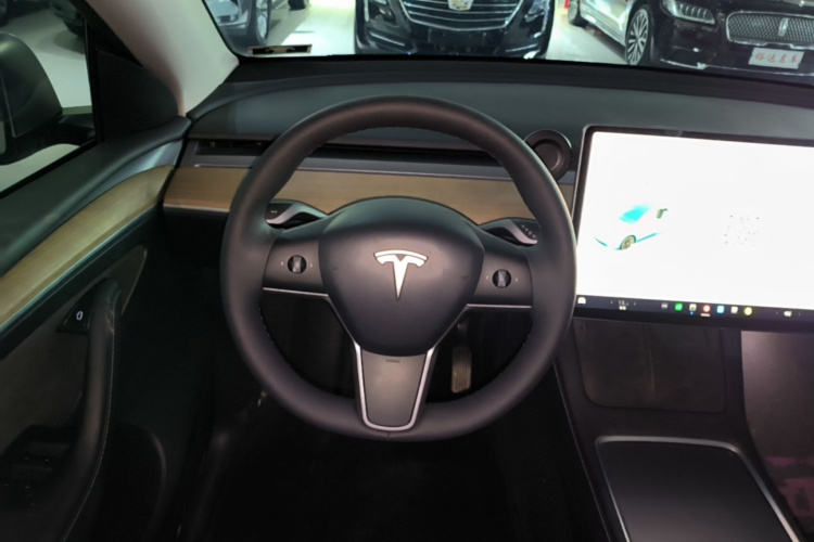Tesla Model Y 2021 #11 Tesla Model Y 2021 car image #11