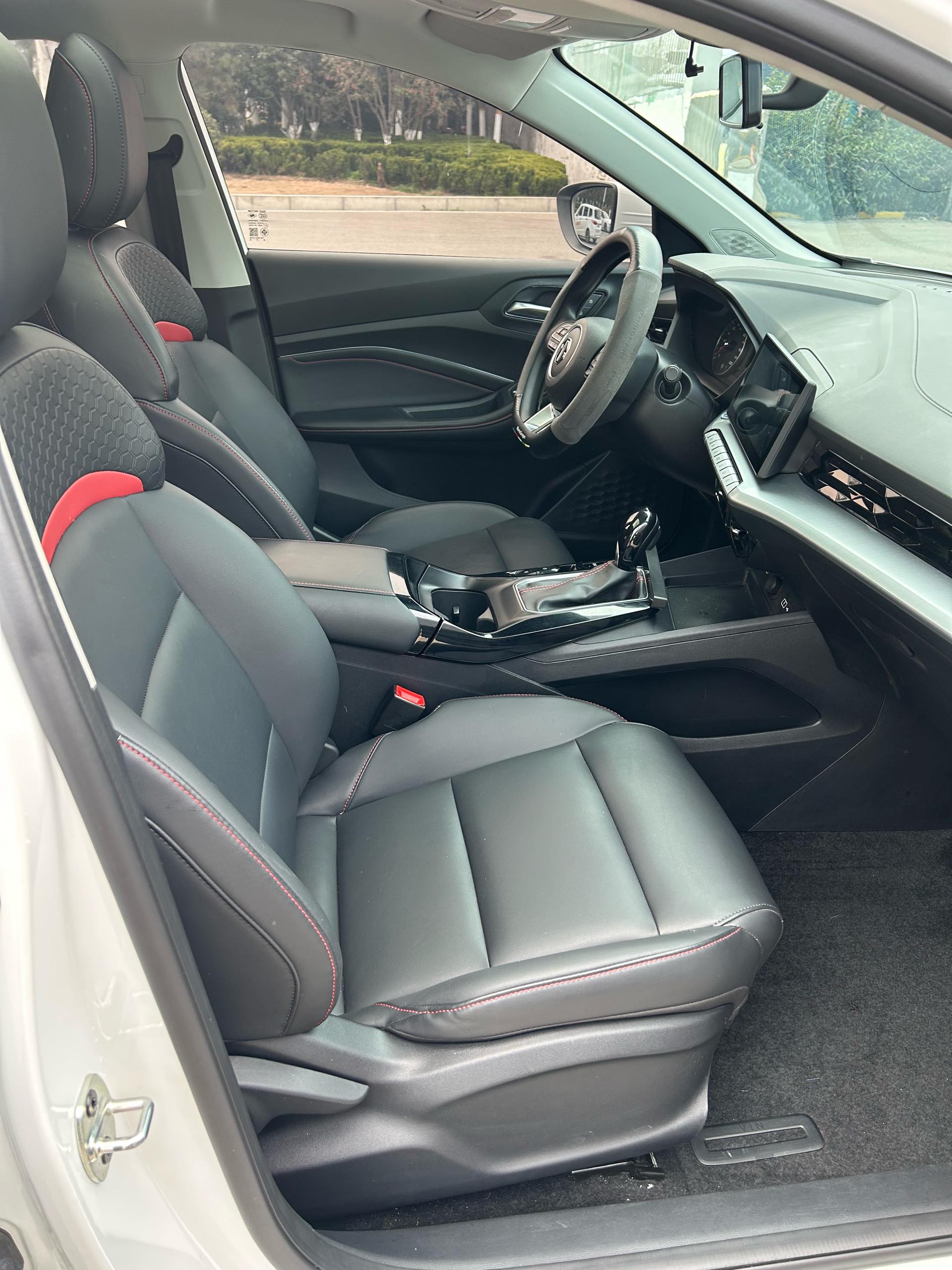 MG 5 2023 immagine di auto #9