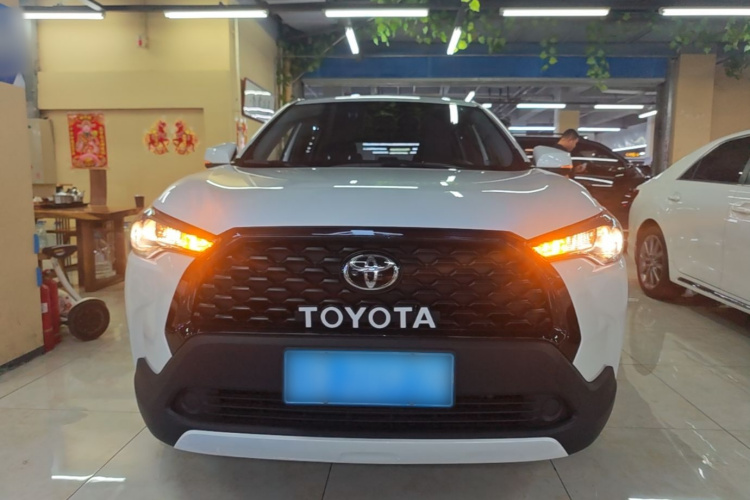 Toyota Corolla Cross 2025 #3 Toyota Corolla Cross 2025 car image #3