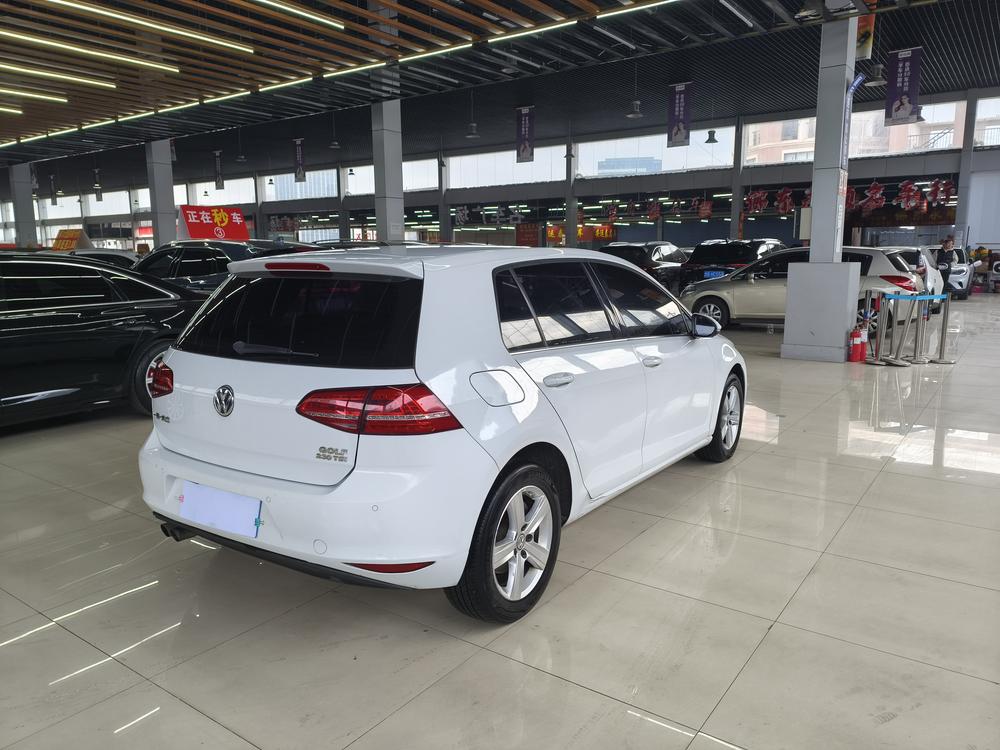 Volkswagen Golf 2016 car image #6