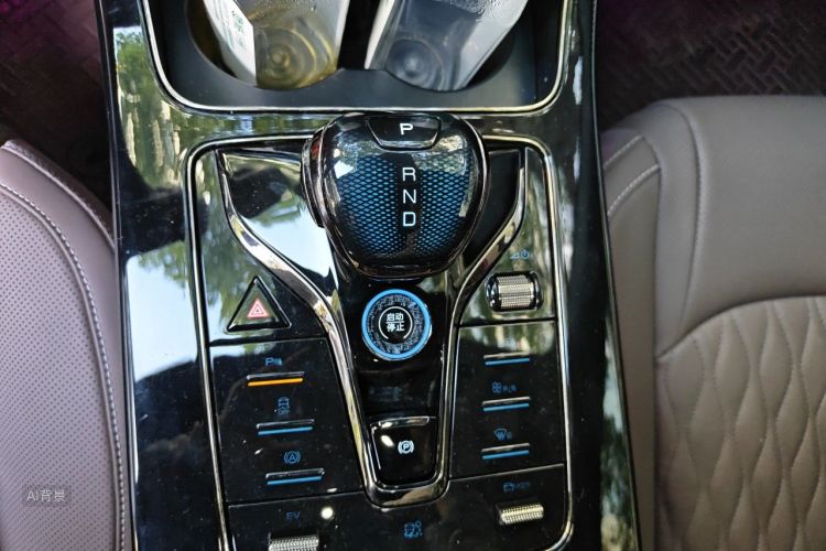 BYD Han 2024 car image #16