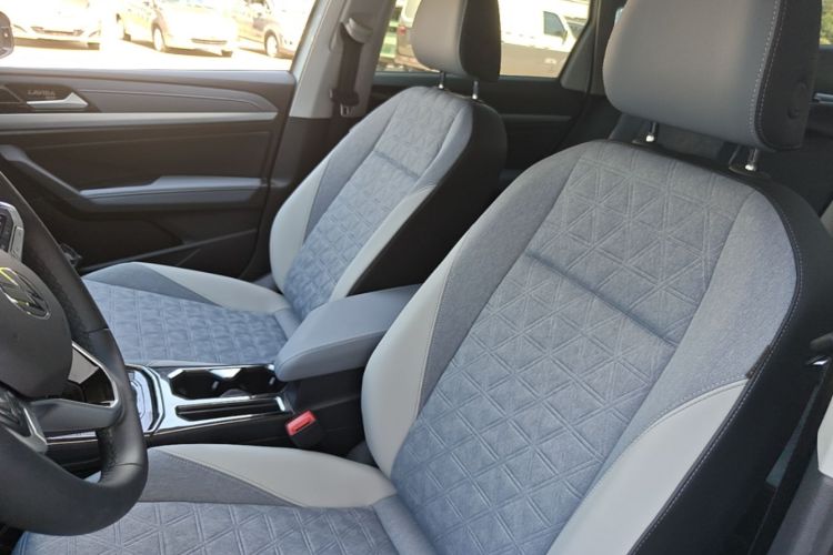Volkswagen Lavida 2023 car image #15