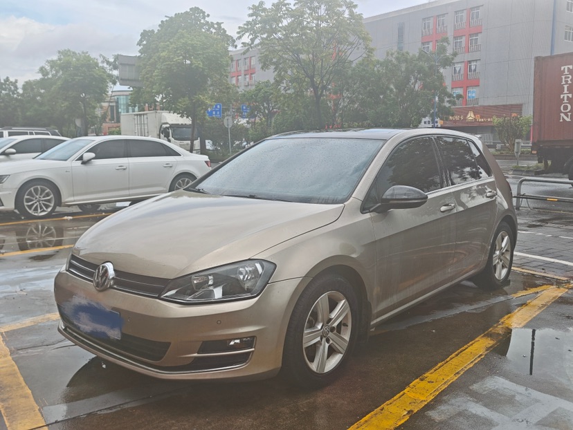 Volkswagen Golf 2017 car image 