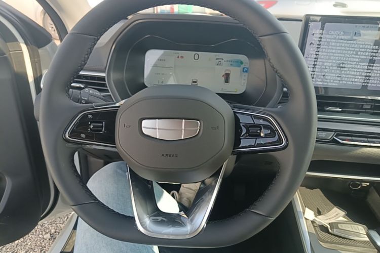 GEELY Emgrand 2026 #11 GEELY Emgrand 2026 car image #11