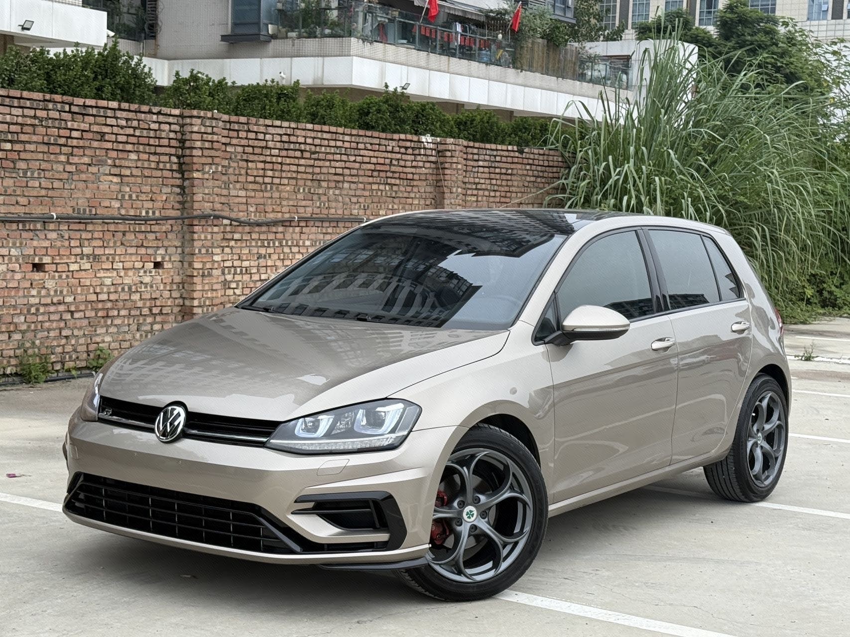 2016 2016 car image
