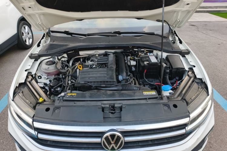 Volkswagen Bora 2024 car image #20