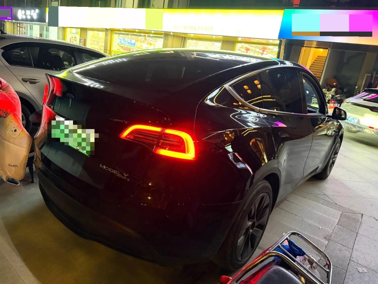Tesla Model Y 2024 #8 Tesla Model Y 2024 immagine di auto #8