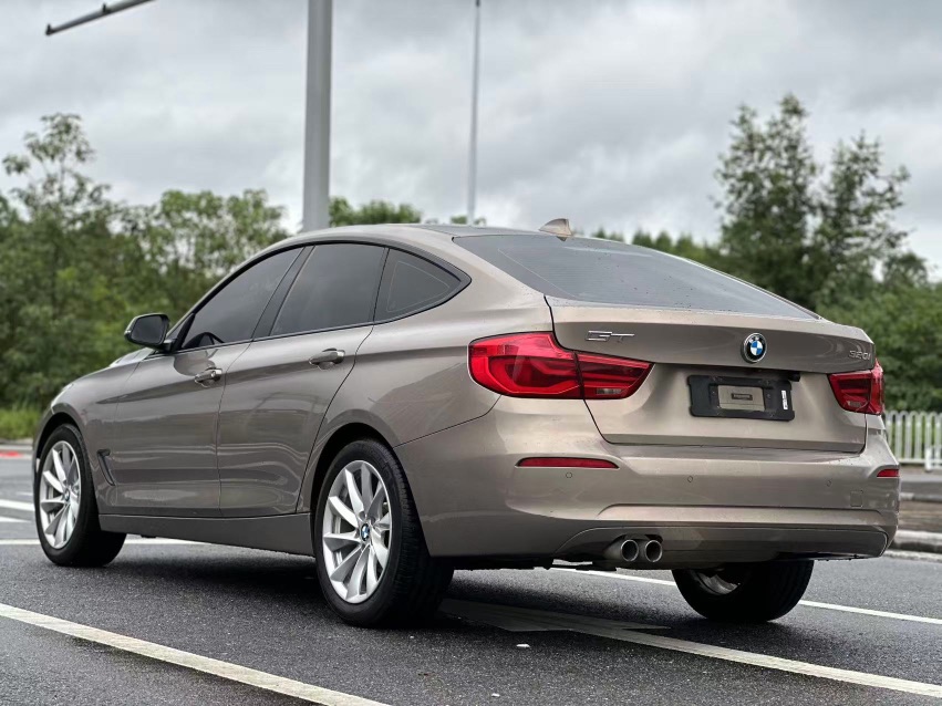 BMW 3 Series GT 2018 car image #7