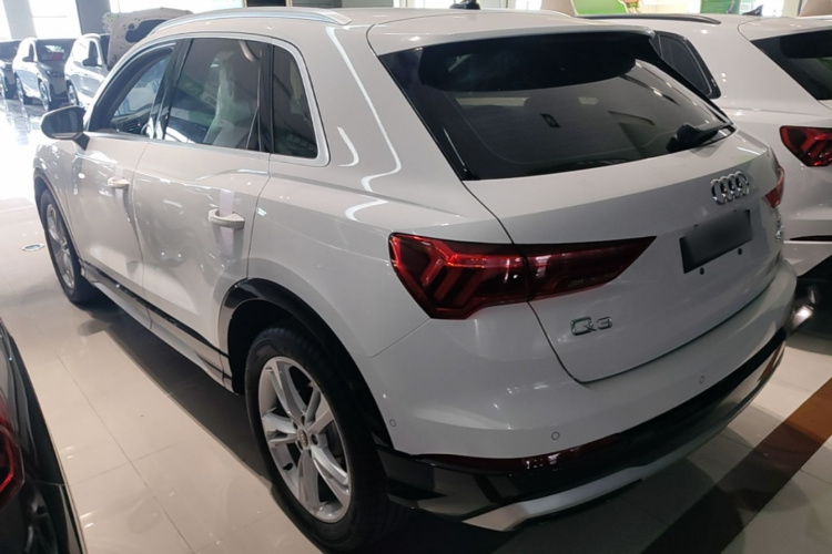 Audi Q3 2023 #7 Audi Q3 2023 car image #7
