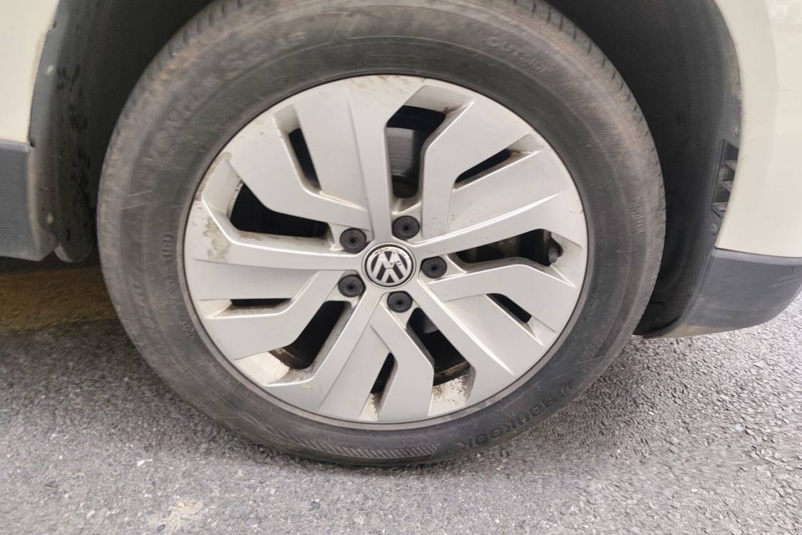 Volkswagen Tharu 2019 immagine di auto #9