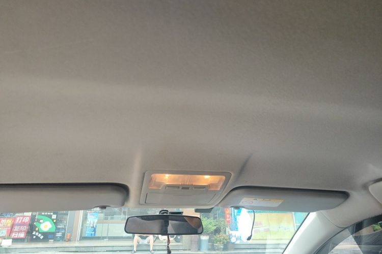 Toyota Corolla 2017 #20 Toyota Corolla 2017 car image #20