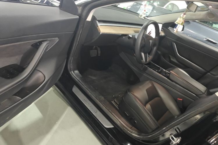 Tesla Model 3 2020 #16 Tesla Model 3 2020 car image #16