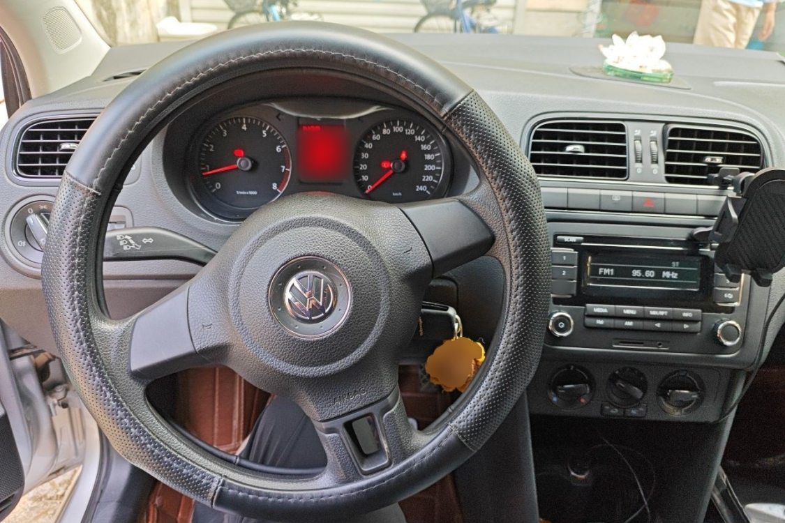 Volkswagen Polo 2013 car image #21