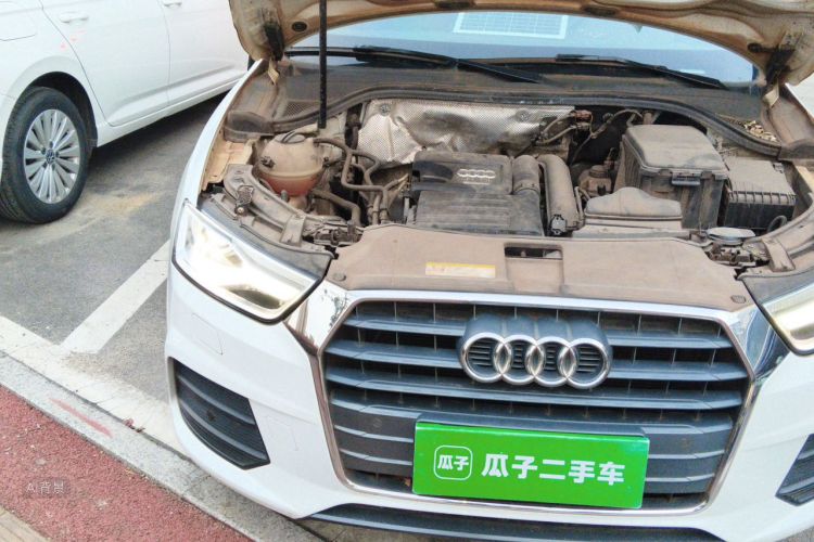 Audi Q3 2017 car image #8