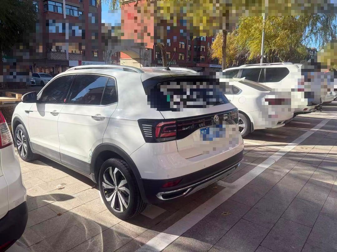 Volkswagen T-Cross 2021 #2 Volkswagen T-Cross 2021 صورة سيارة #2
