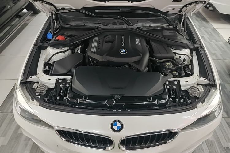 BMW 3 Series GT 2020 #20 BMW 3 Series GT 2020 immagine di auto #20