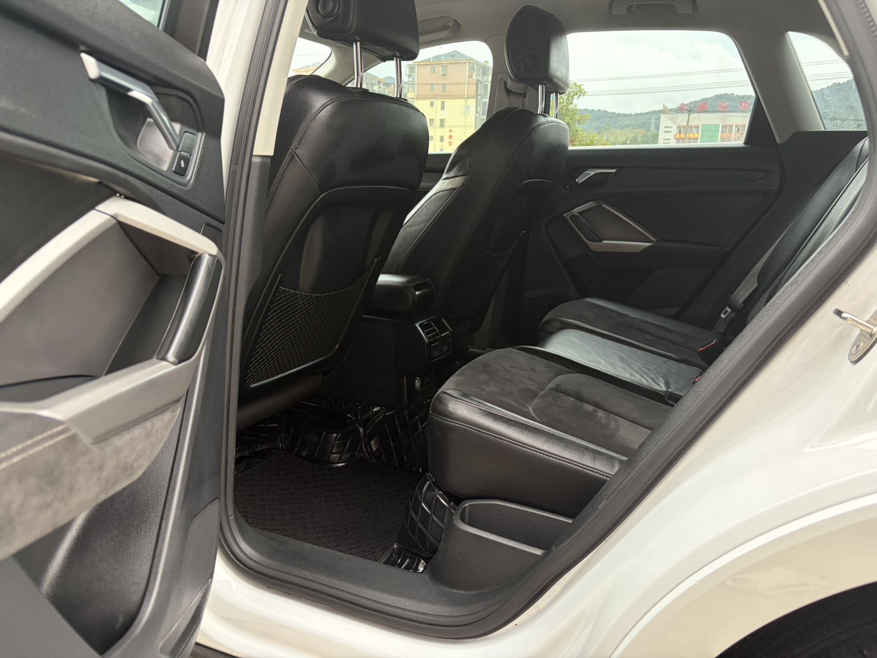 Audi Q3 2020 #4 Audi Q3 2020 car image #4