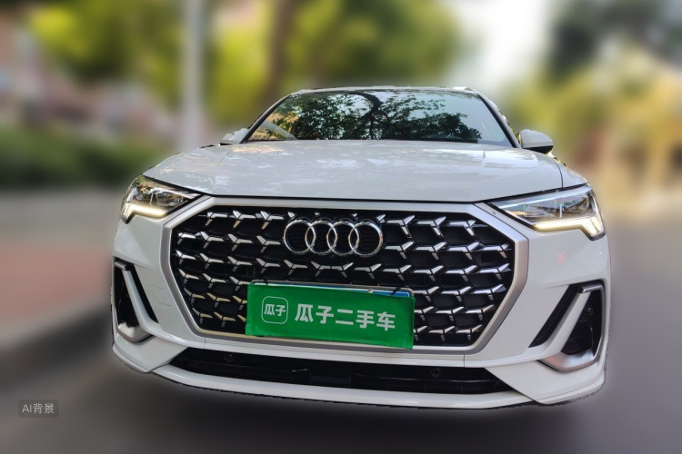 Audi Q3 2025 car image #3