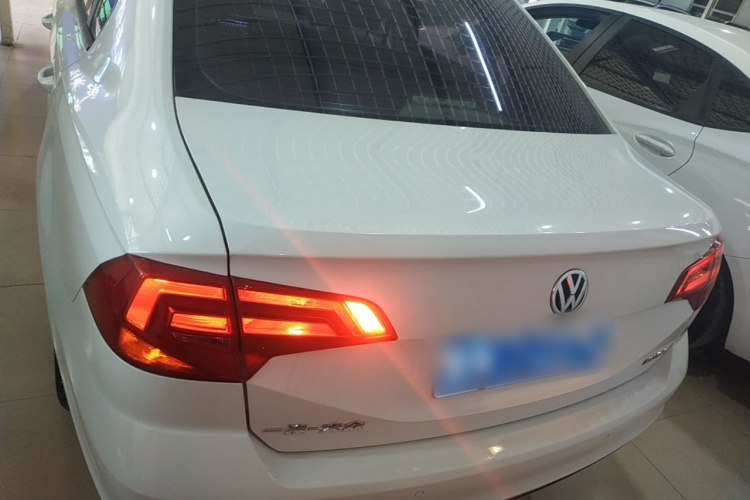 Volkswagen Bora 2016 image de voiture #6