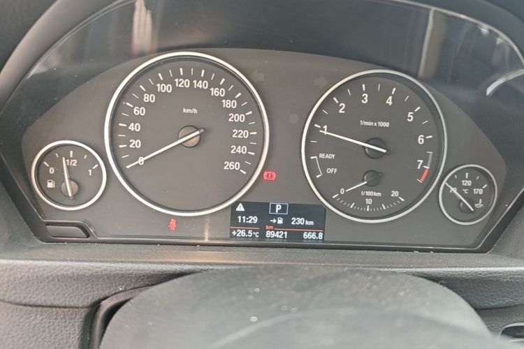 BMW 3 Series 2017 #12 BMW 3 Series 2017 car image #12