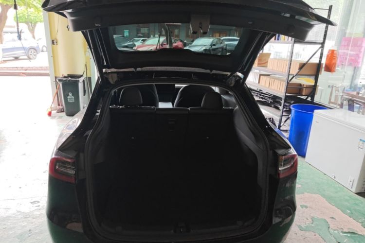 Tesla Model Y 2022 #19 Tesla Model Y 2022 car image #19