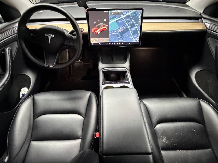 Tesla Model Y 2022 #5 Tesla Model Y 2022 car image #5