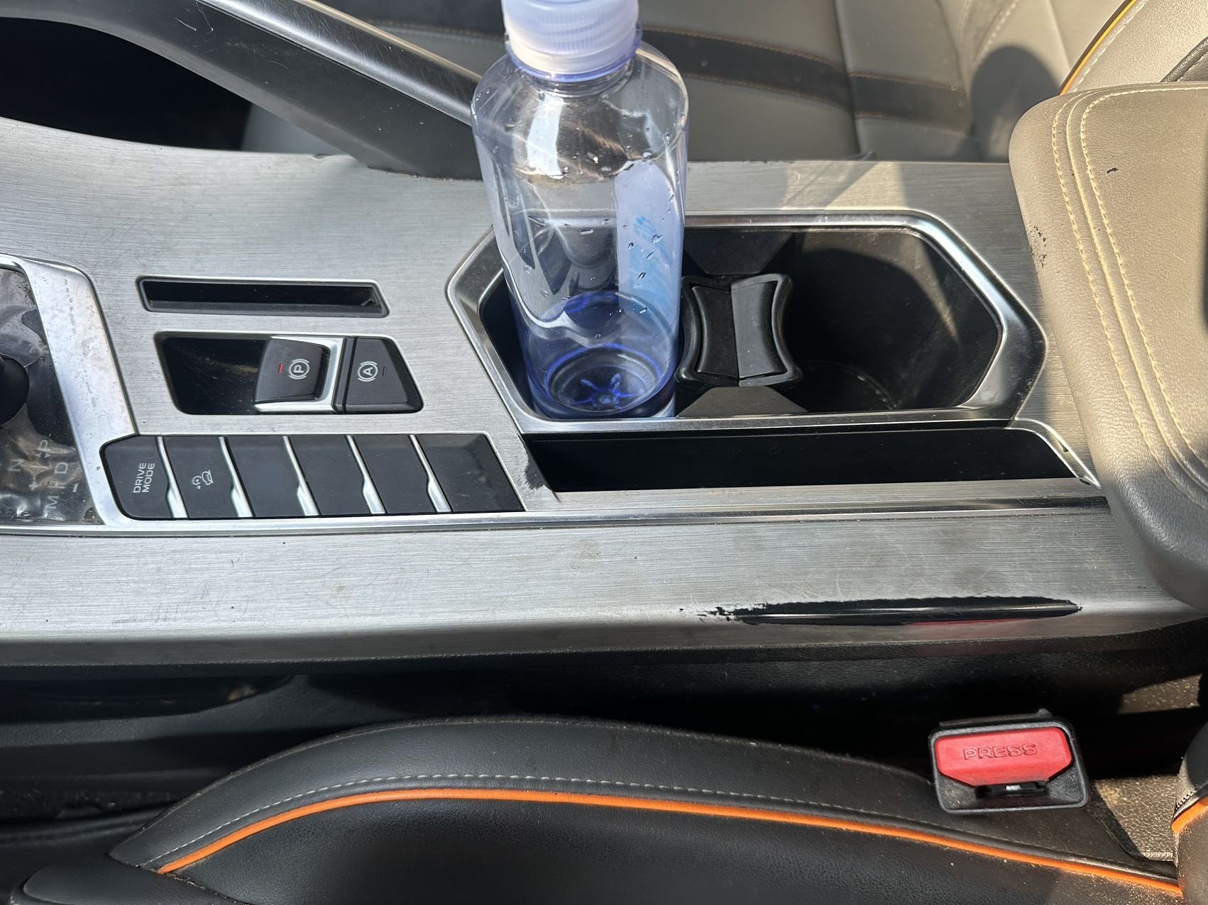 GEELY Coolray 2023 car image #3