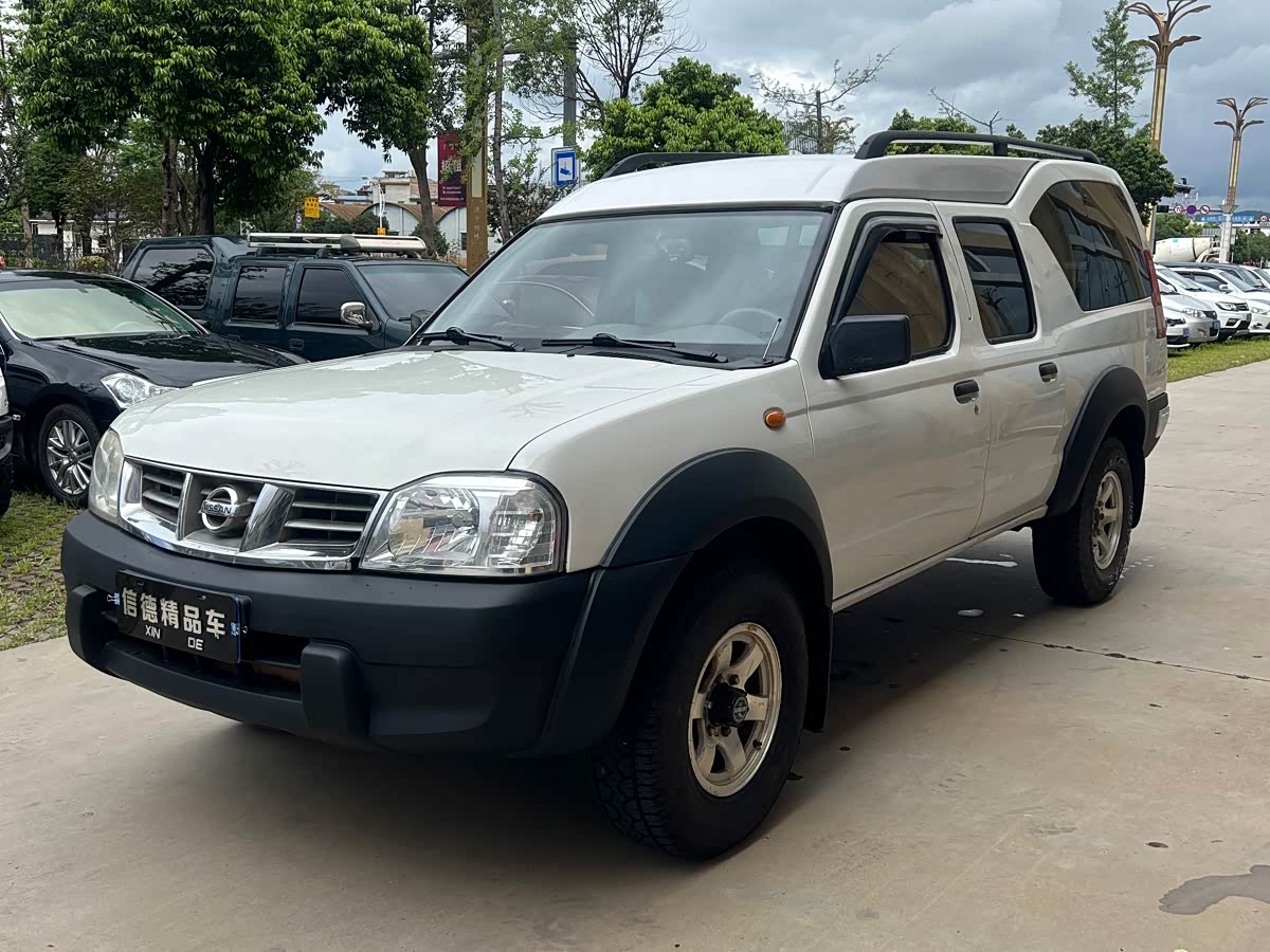 Nissan ZN Van 2011 汽车图片 
