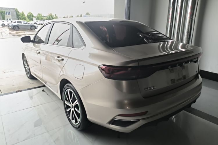 GEELY Emgrand 2022 #7 GEELY Emgrand 2022 car image #7