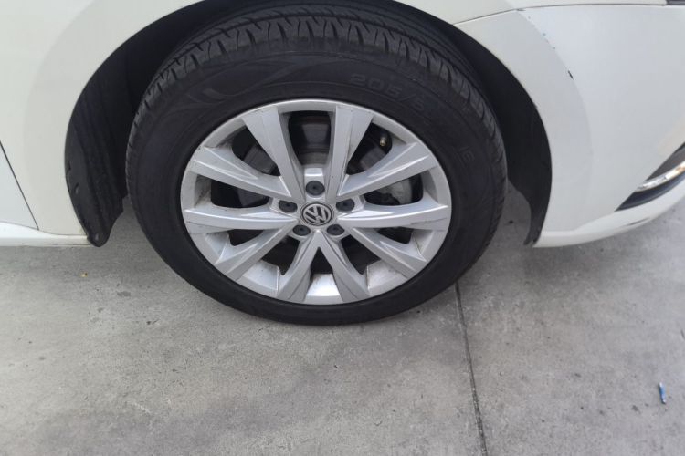 Volkswagen Lavida 2016 car image #6