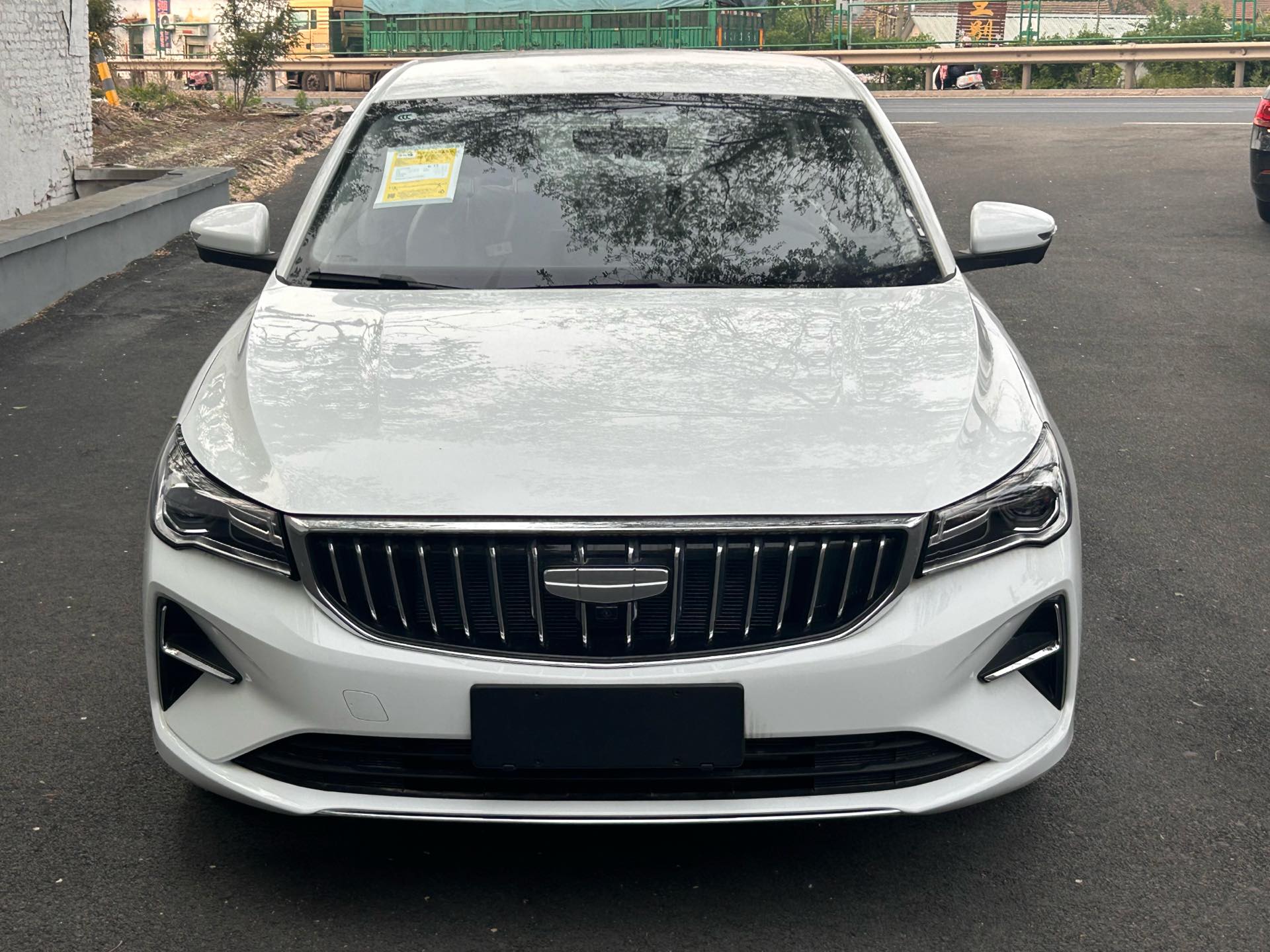 GEELY Emgrand 2026 car image #3