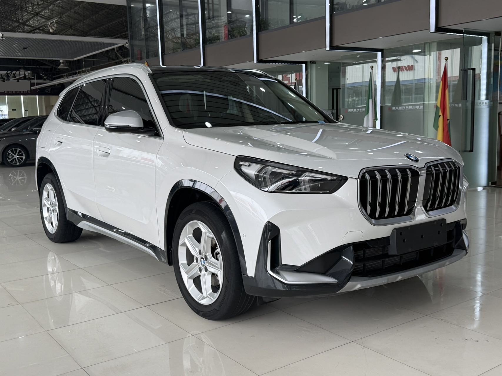 BMW X1 2023 car image #3