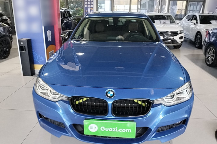 BMW 3 Series 2019 car image #3