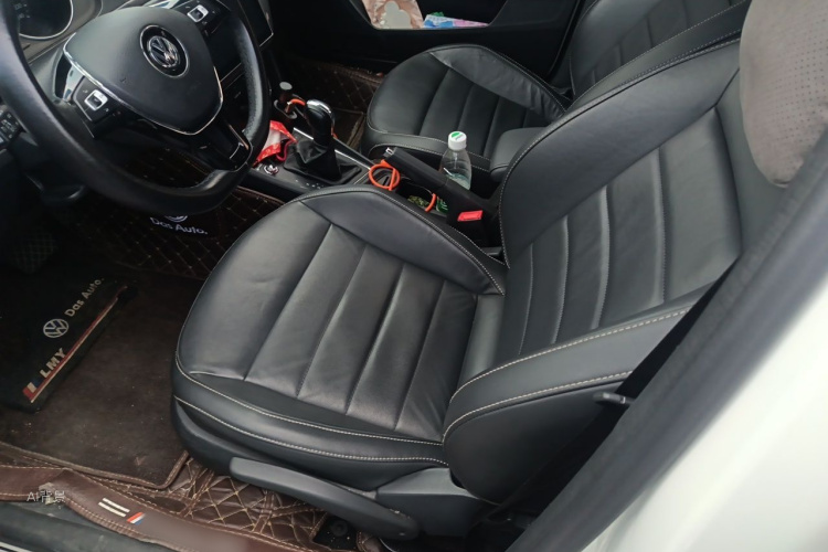 Volkswagen Lavida 2018 car image #17