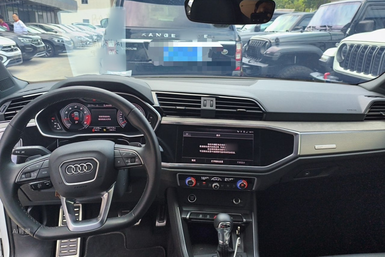 Audi Q3 2025 #11 Audi Q3 2025 immagine di auto #11