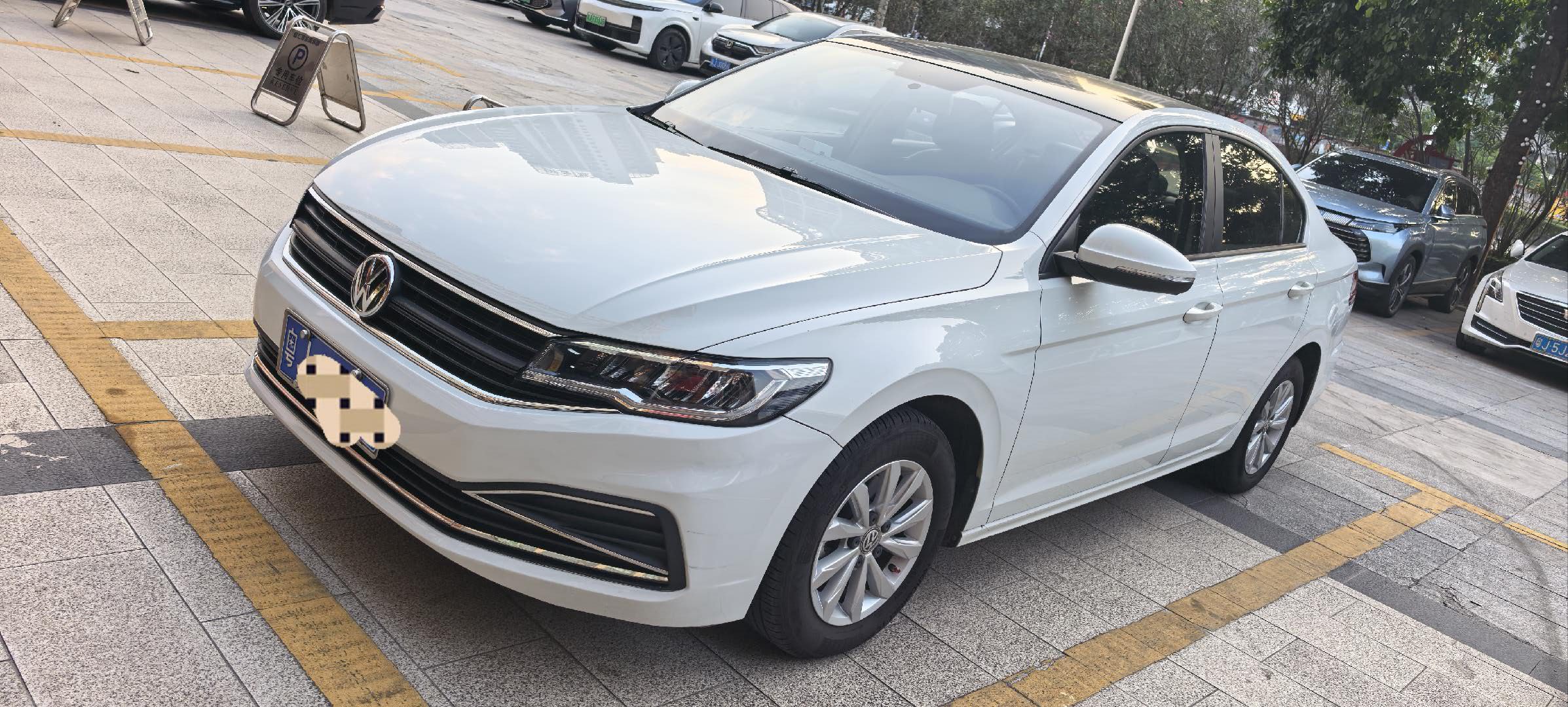 Volkswagen Bora 2019 صورة سيارة 
