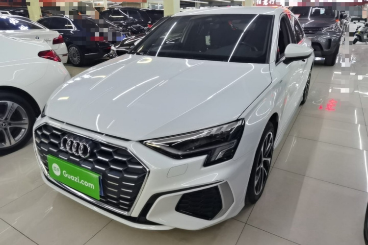Audi A3 2021 car image #2