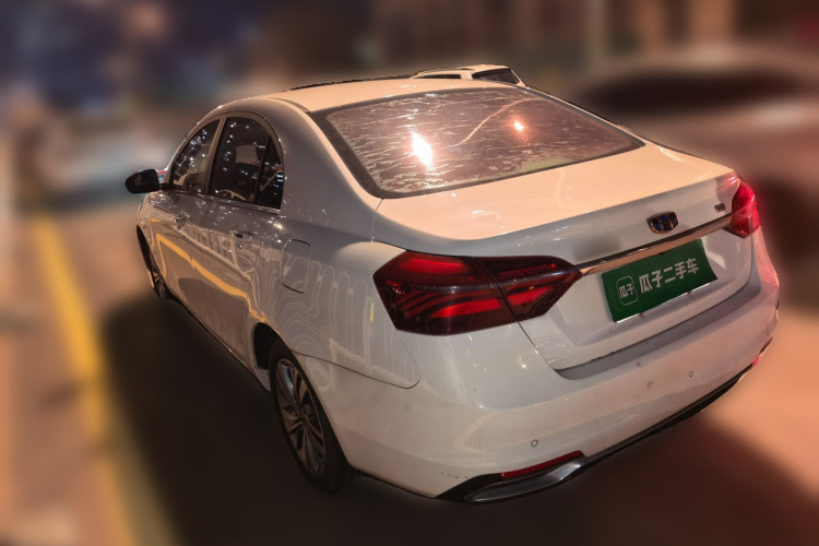 GEELY Emgrand 2019 car image #5