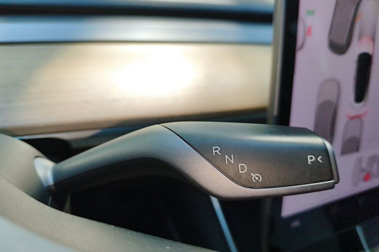 Tesla Model 3 2020 #18 Tesla Model 3 2020 car image #18