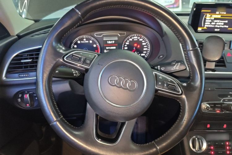 Audi Q3 2016 #11 Audi Q3 2016 car image #11