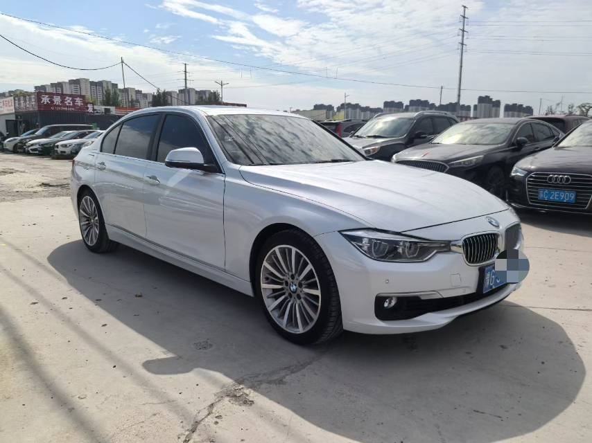 BMW 3 Series 2019 #2 BMW 3 Series 2019 car image #2