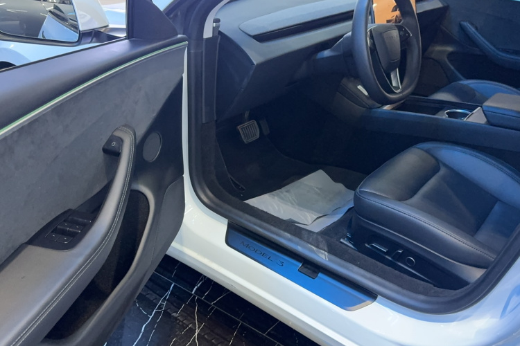 Tesla Model 3 2024 #9 Tesla Model 3 2024 car image #9