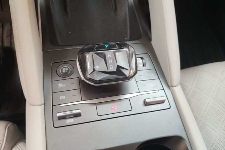 BYD YuanUP 2024 car image #14