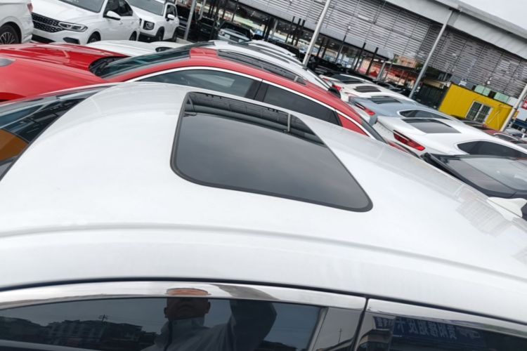 GEELY Emgrand 2022 immagine di auto #28