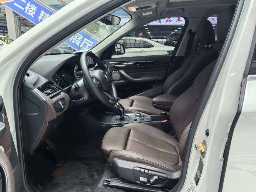 BMW X1 2022 car image #8