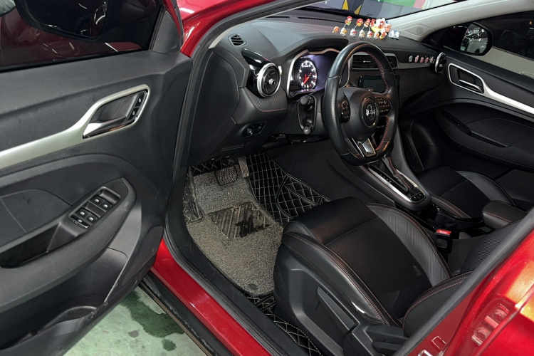 MG ZS 2020 car image #10