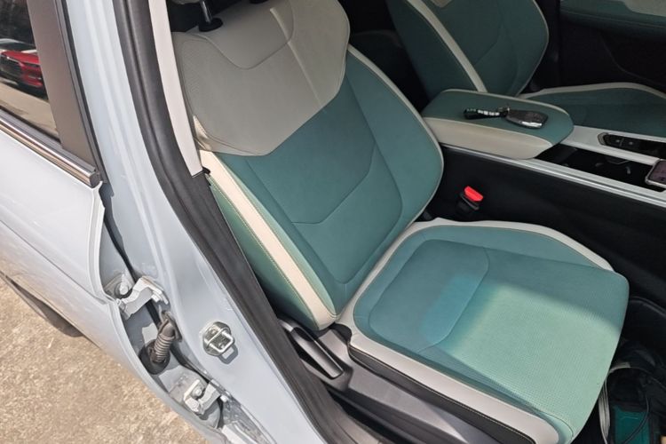 GEELY Emgrand L HiP 2022 صورة سيارة #24