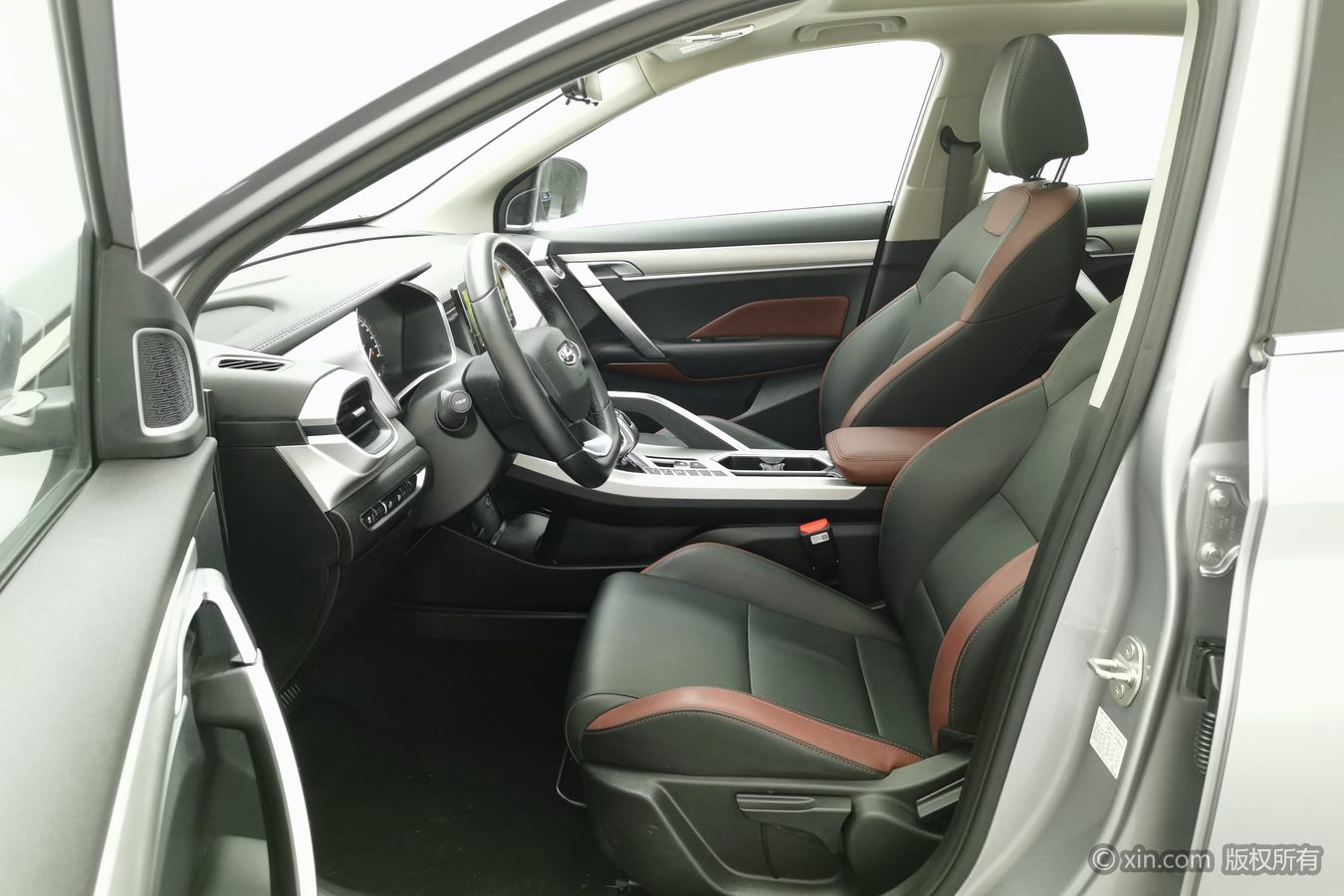 GEELY Coolray 2021 صورة سيارة #10