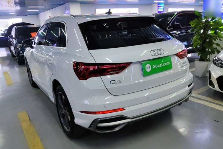 Audi Q3 2019 #5 Audi Q3 2019 car image #5